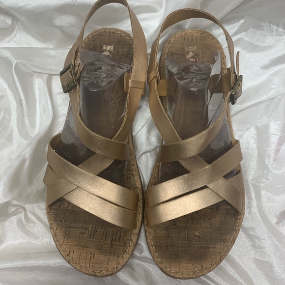 Korks Strappy Sandals - Picture 2 of 8